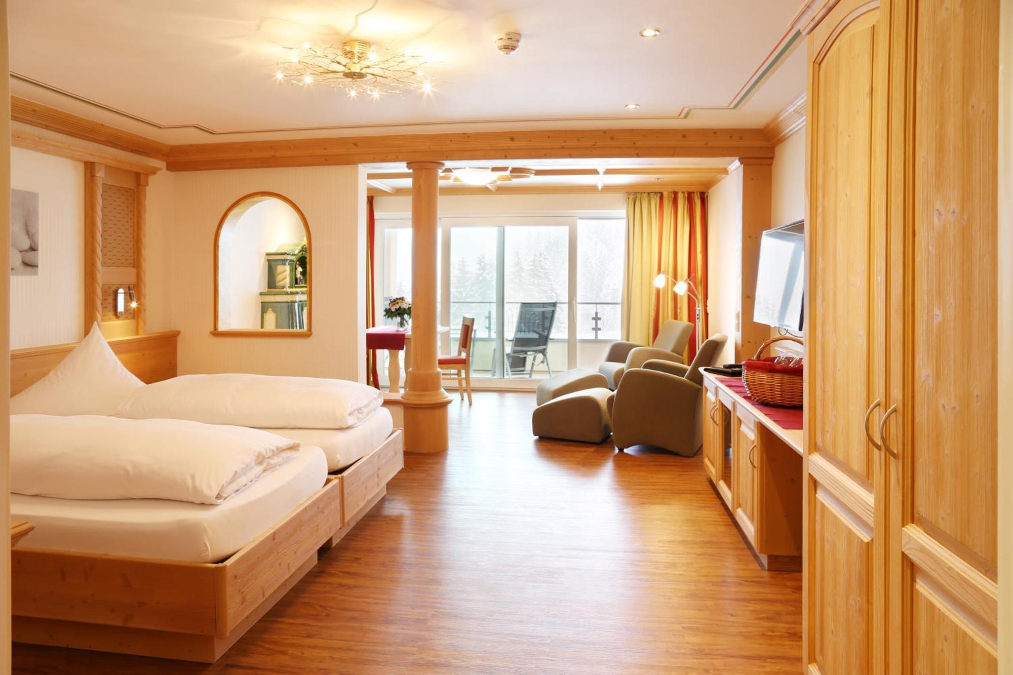 Hotel Schwarzwald-Resort Roessle ทอดท์โมส ภายนอก รูปภาพ