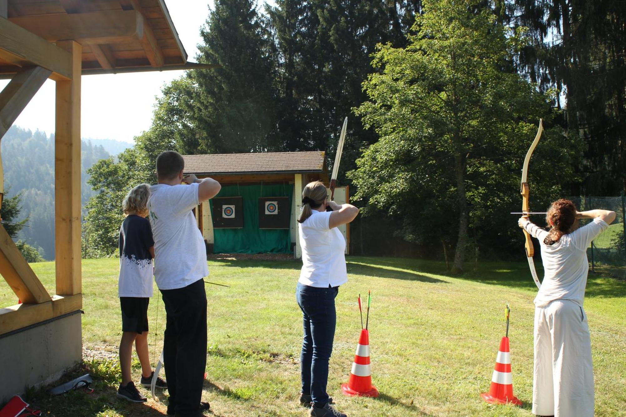 Hotel Schwarzwald-Resort Roessle ทอดท์โมส ภายนอก รูปภาพ