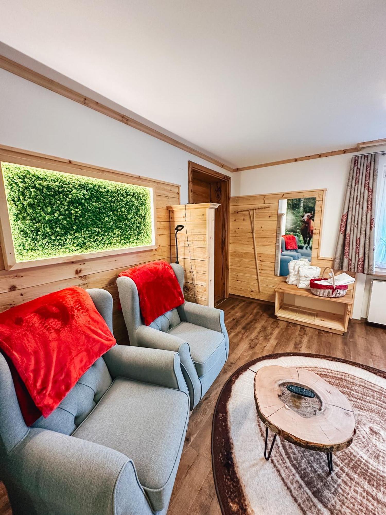 Hotel Schwarzwald-Resort Roessle ทอดท์โมส ภายนอก รูปภาพ