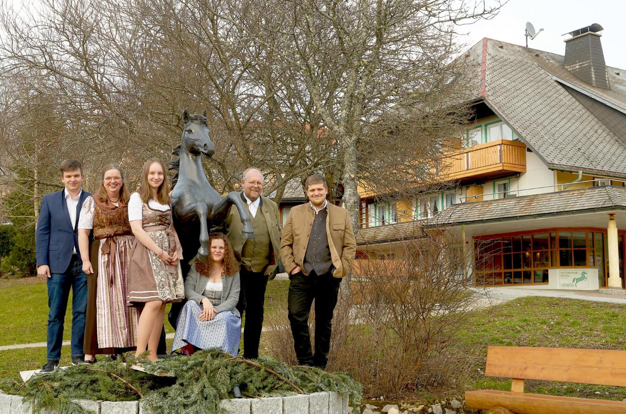 Hotel Schwarzwald-Resort Roessle ทอดท์โมส ภายนอก รูปภาพ