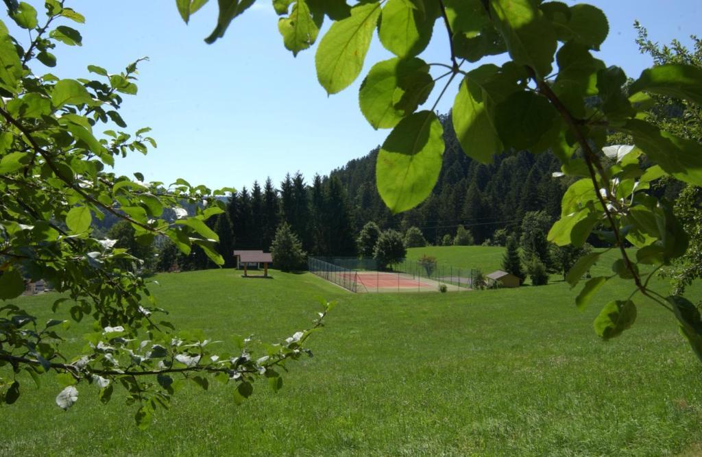 Hotel Schwarzwald-Resort Roessle ทอดท์โมส ภายนอก รูปภาพ